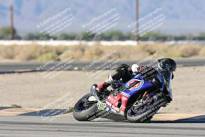 media/Nov-01-2025-CVMA (Sat) [[fc0f7531b8]]/Race 11-Amateur Supersport Open/